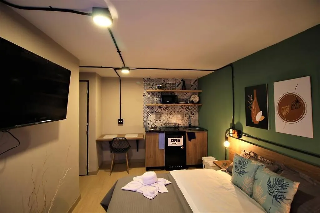 Apartamento Privado Con Patio Interno One103 By Roots Rentals Medellín Colombia